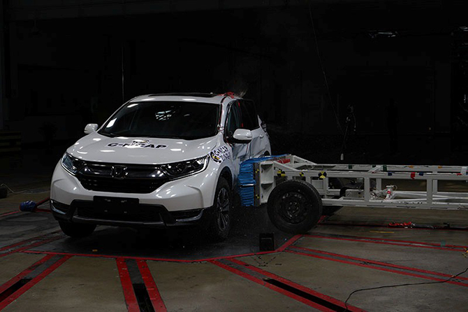 东风Honda CR-V斩获“2019年度安全车”评级