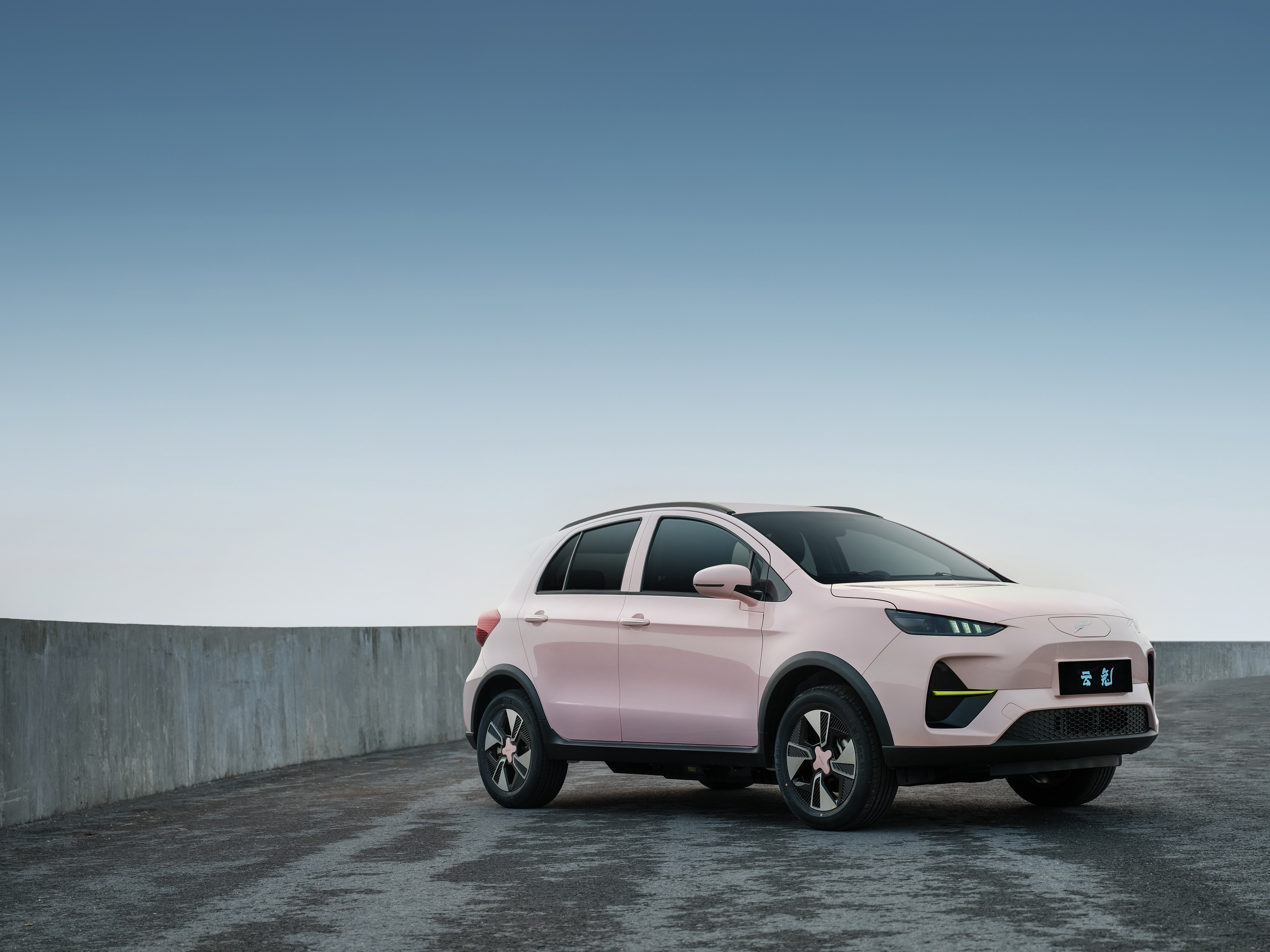 云度汽车首款suv云兔正式上市售价858958万元