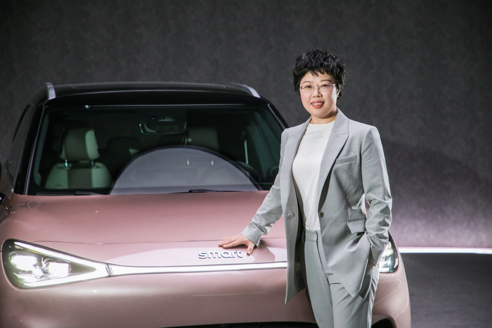 汽势传媒佟湘北smart已经长大这事儿很吉利