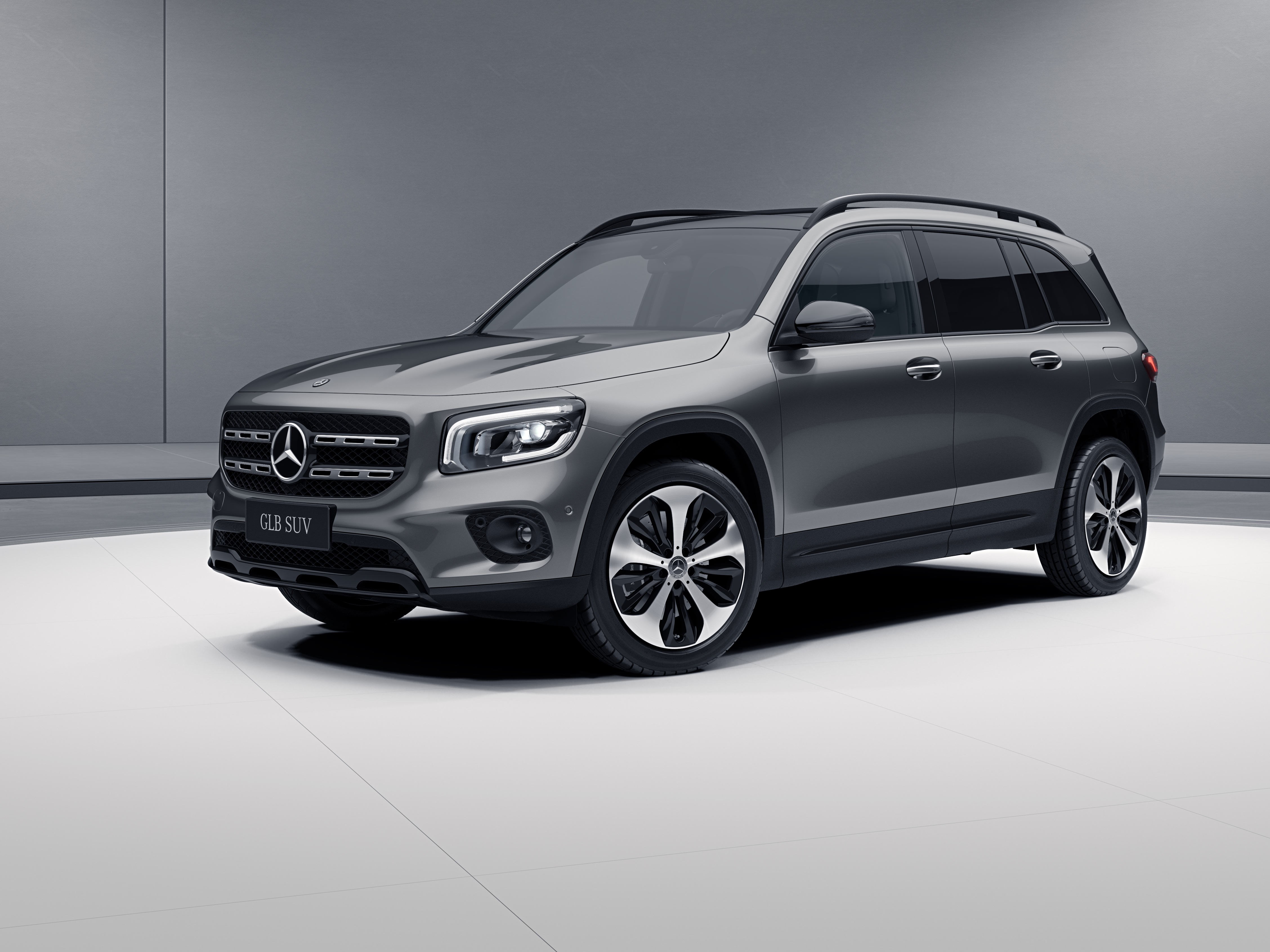 售价为2959万3533万元2022款奔驰glb上市