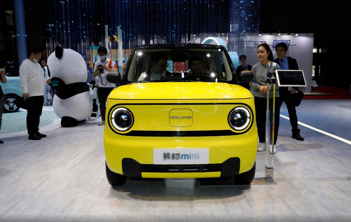 熊猫mini,作为吉利汽车打造的首款微型电动车,自上市以来,不管是口碑