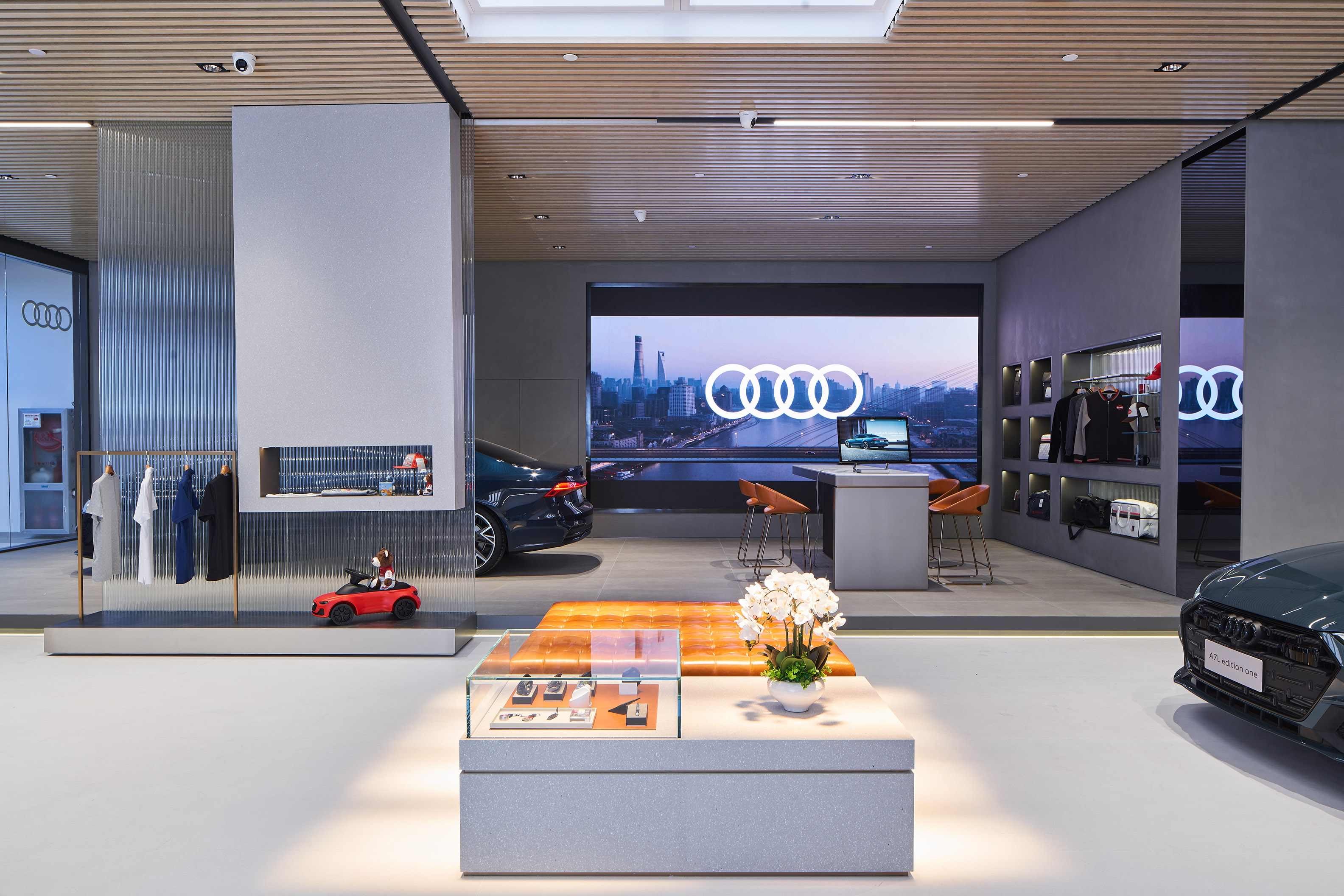创新零售模式上汽奥迪首批6家都市店正式开业