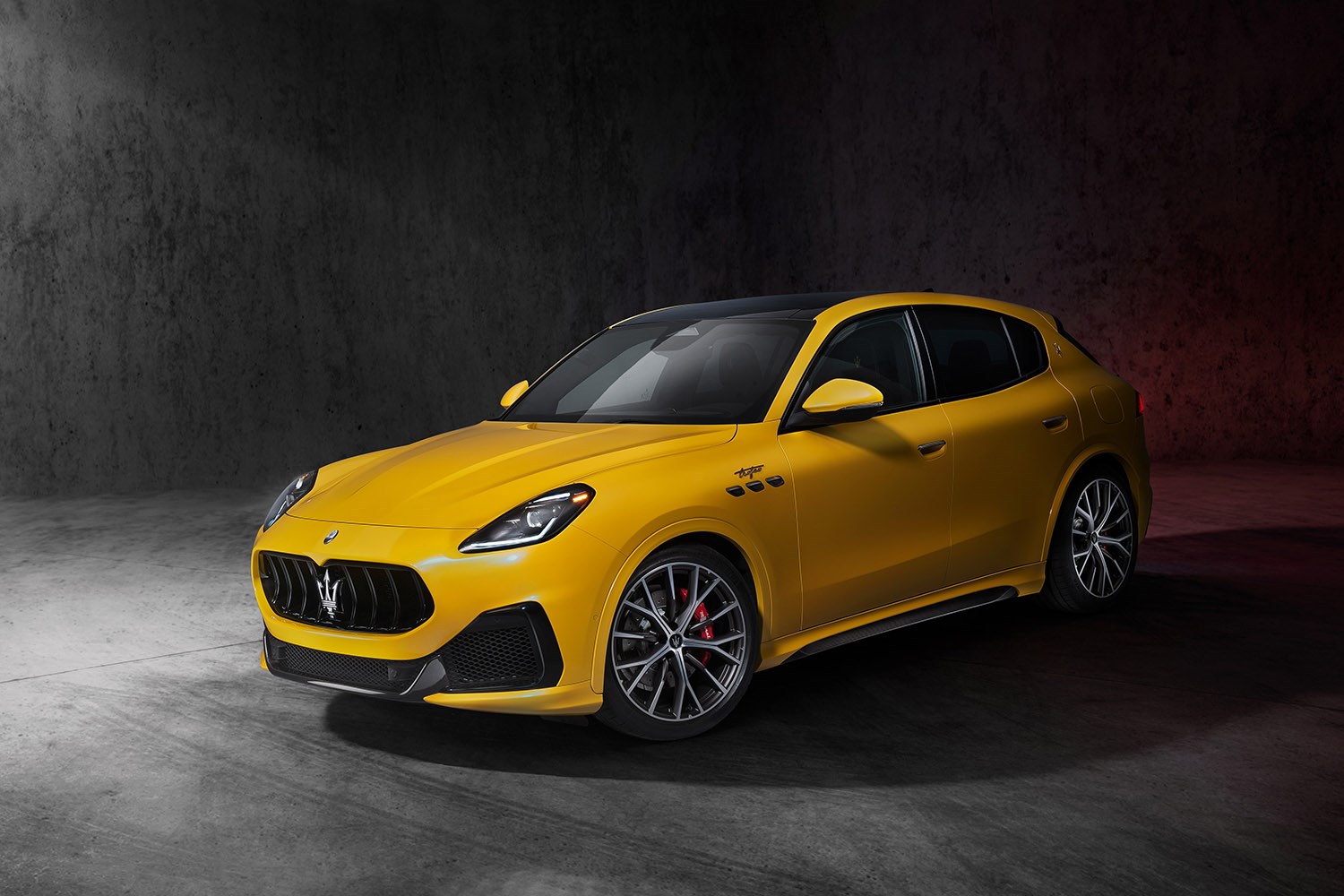 定位中型suv玛莎拉蒂发布grecale官图