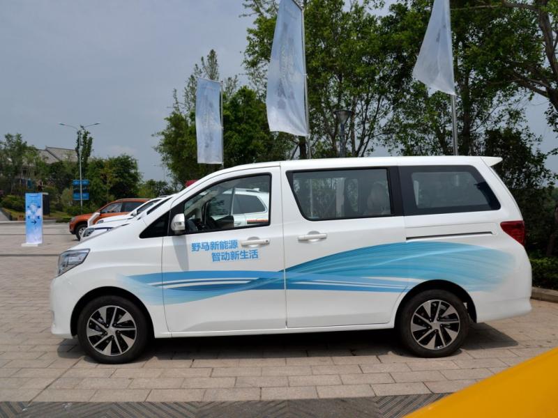 野马ec30纯电动mpv上市续航里程255公里