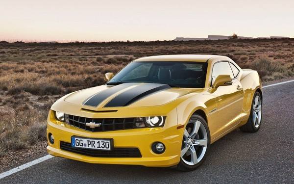 甲壳虫vs科迈罗 谁更能代表大黄蜂?