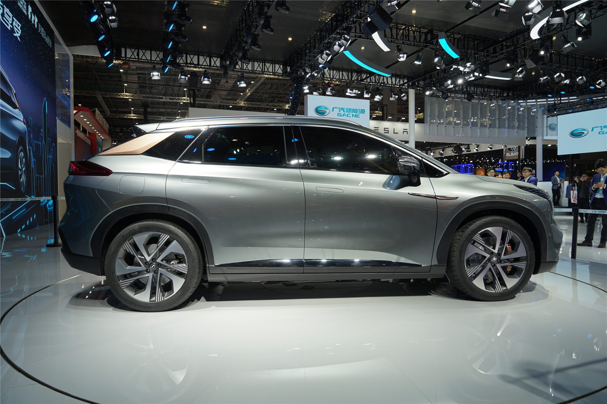 2019上海车展首款中大型纯电suv广汽新能源aionlx正式发布