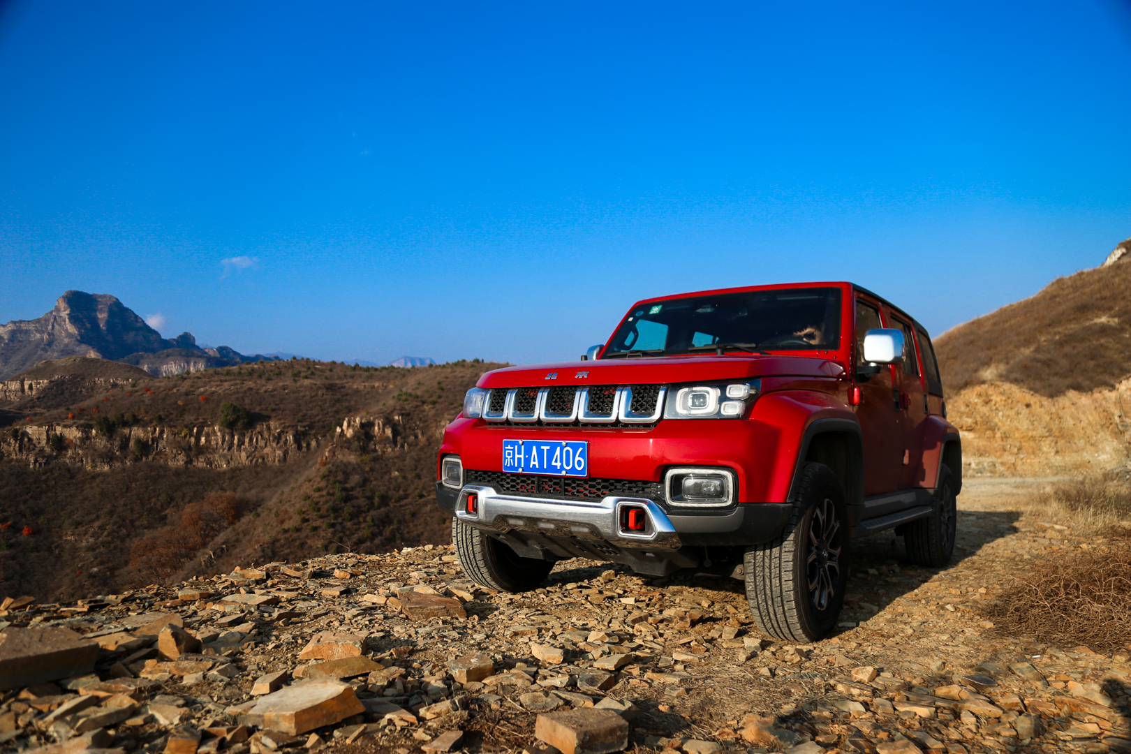 源自蜂巢易创北京bj40plus换装新款20t发动机