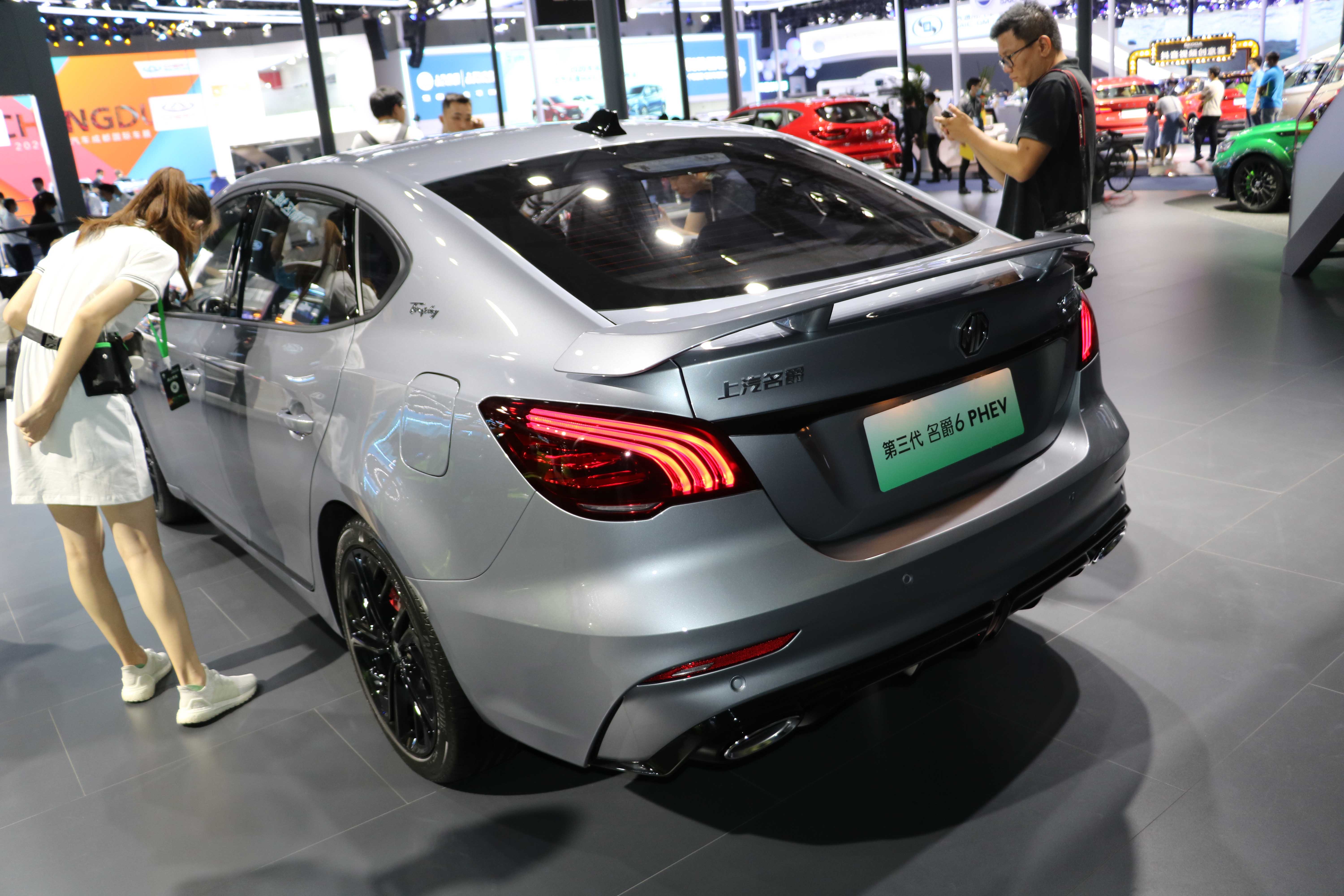 将搭载第二代hcu智能混动中央控制器 第三代名爵6 phev 部分配置曝光