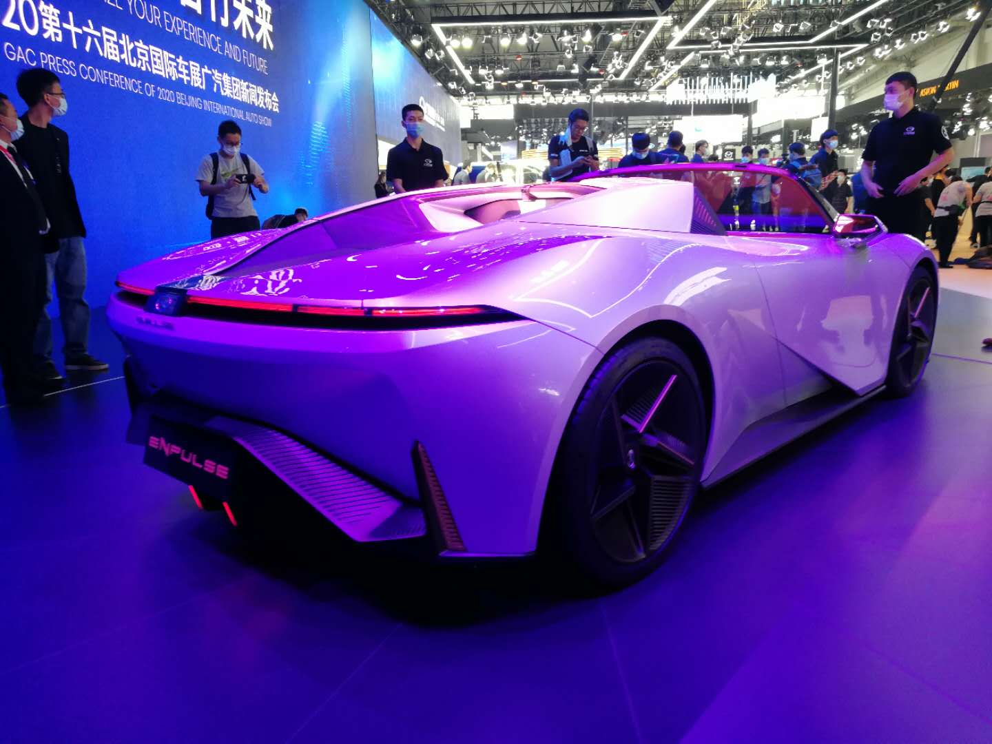 2020北京车展全新广汽传祺m8正式上市纯电跑车影动同场发布