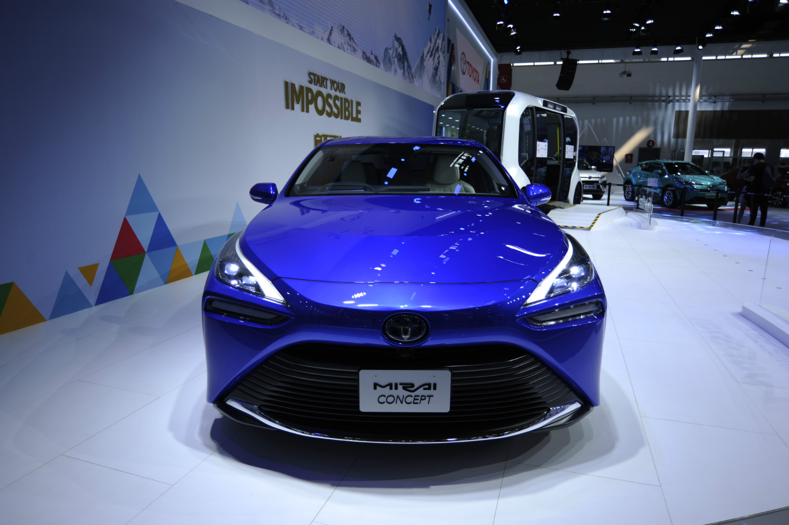 2020北京车展实拍轿跑造型动感十足图解丰田第二代mirai概念车