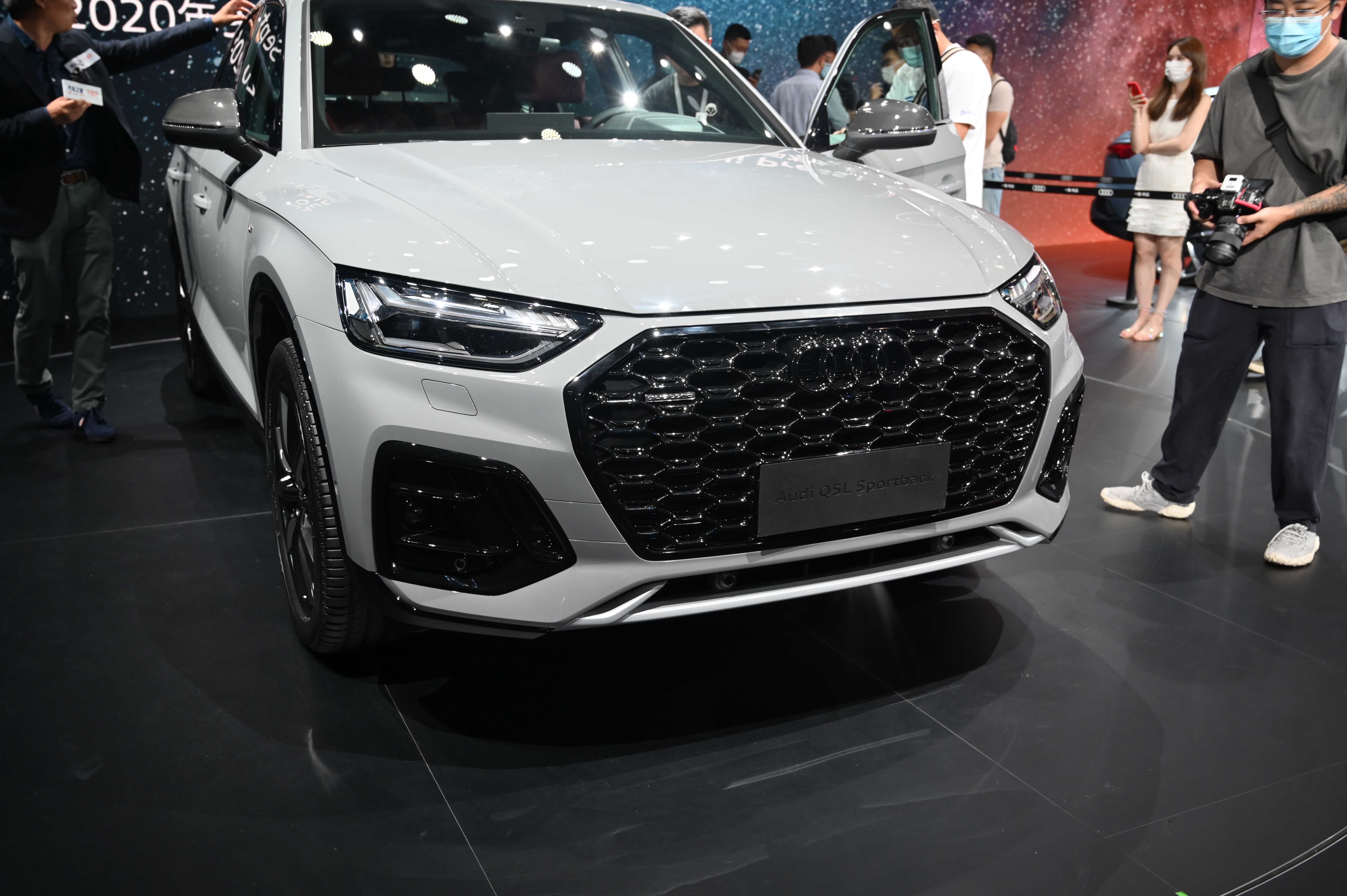 2020北京车展实拍 | 更时尚,更运动 图解奥迪q5l sportback