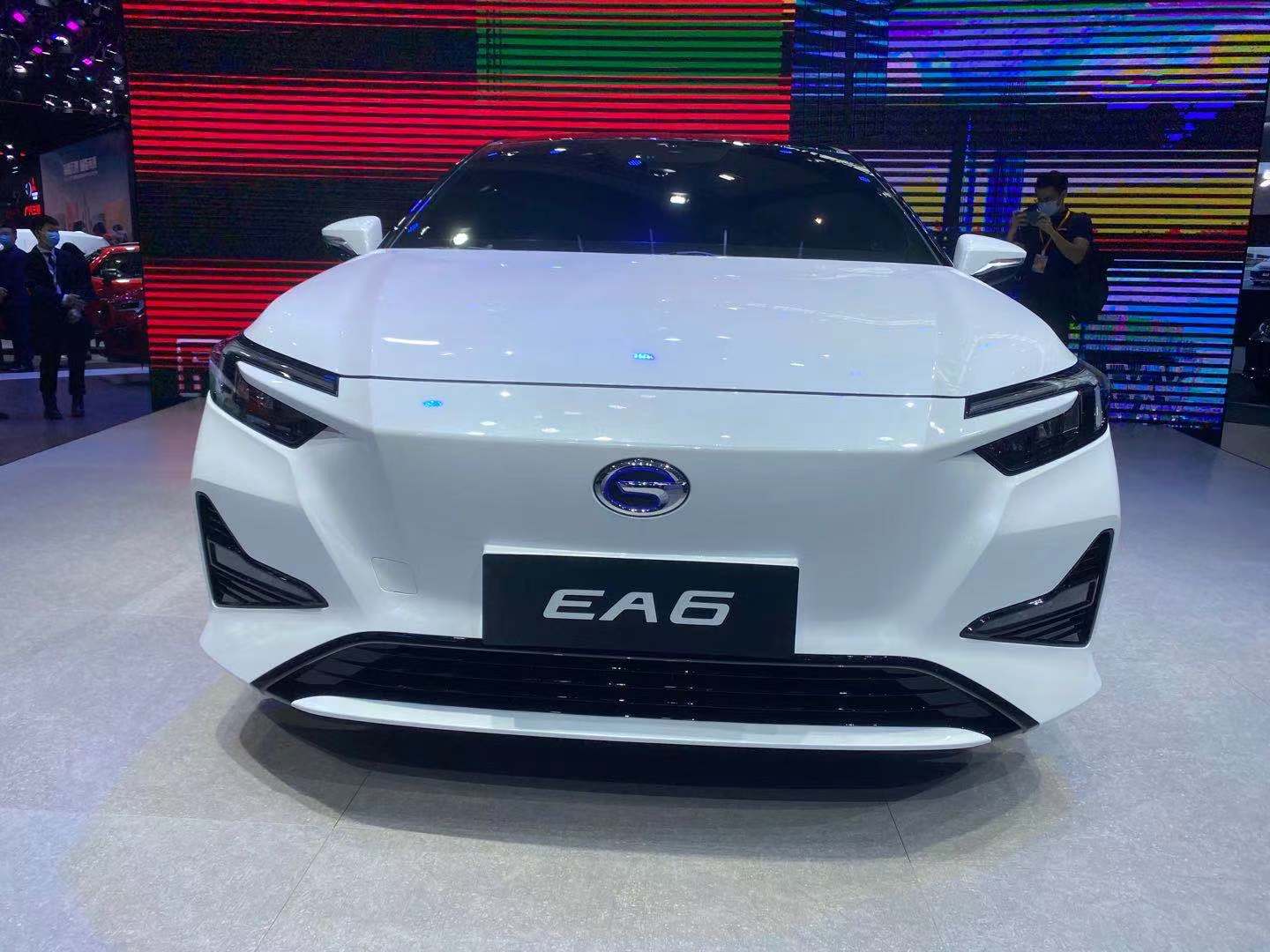 2020广州车展续航里程超过500公里广汽本田ea6正式亮相