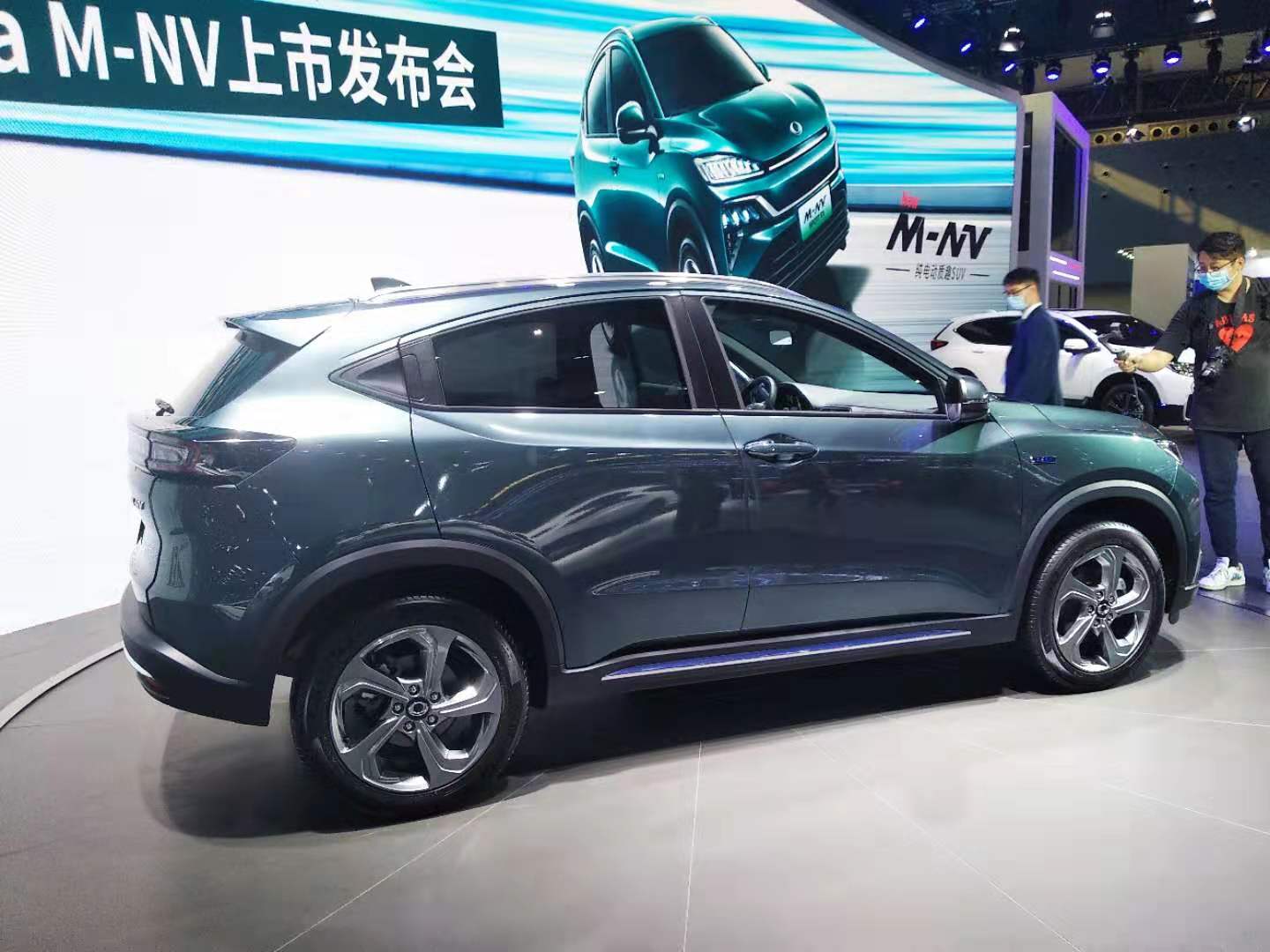 2020广州车展图解 合资纯电小型suv新选择 实拍东风本田m-nv