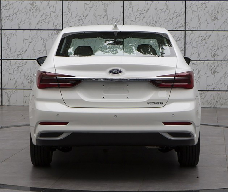 或将4月发布新款福特福睿斯谍照曝光