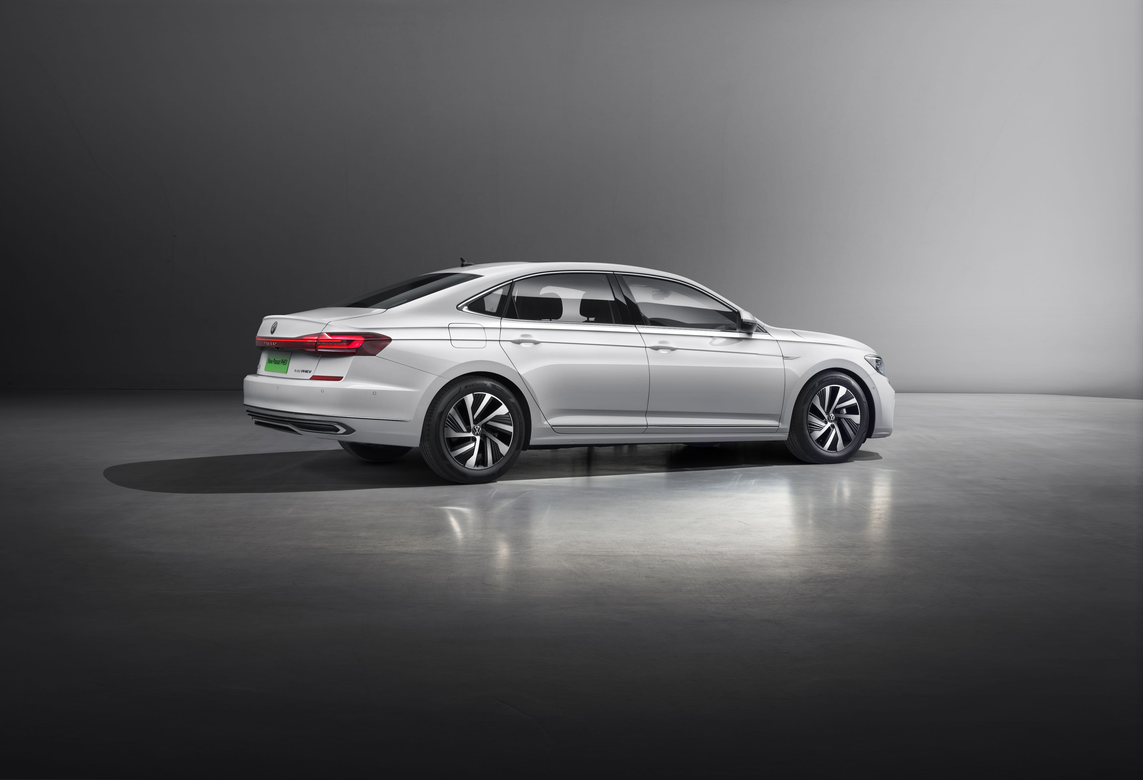 加入更多时尚元素上汽大众发布新款帕萨特官图